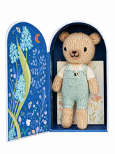 Load image into Gallery viewer, Charlie the Honey Bear (6")
