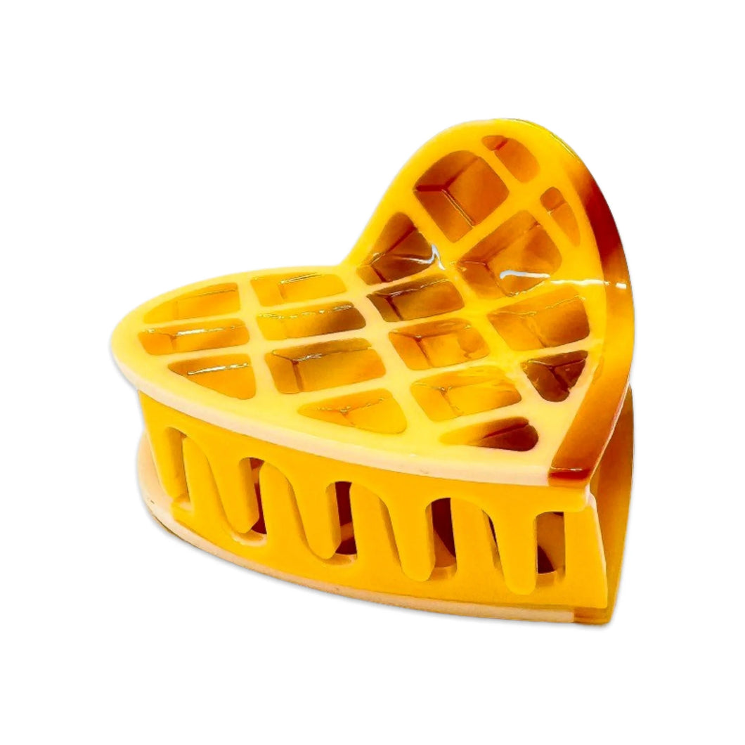 Jenny Lemons - Midi Heart Waffle Claw Clip